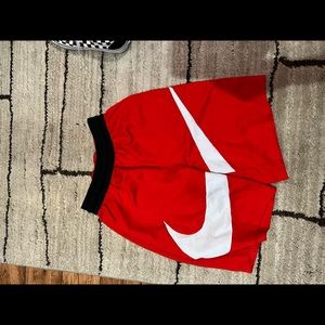 Nike shorts red, small